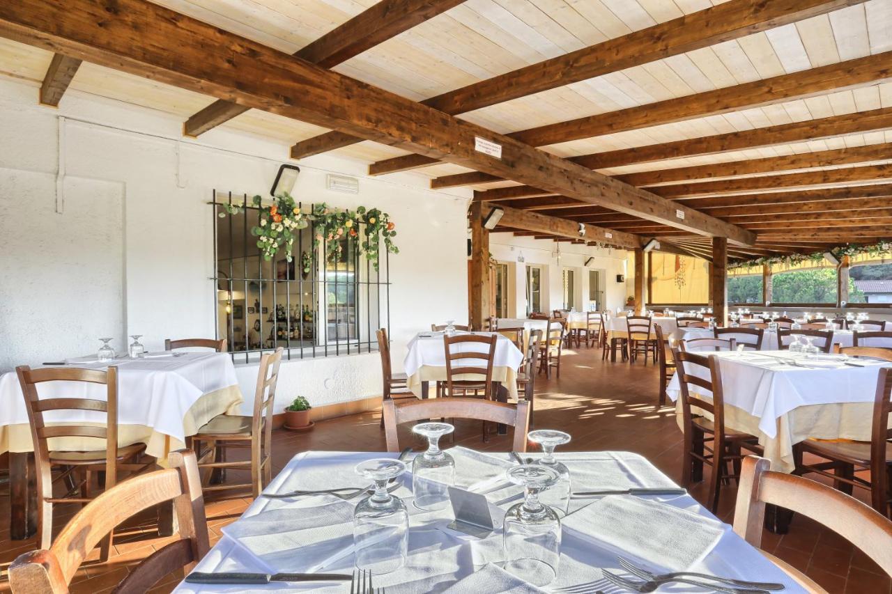 Oleandri Suite Hotel Vada Kültér fotó