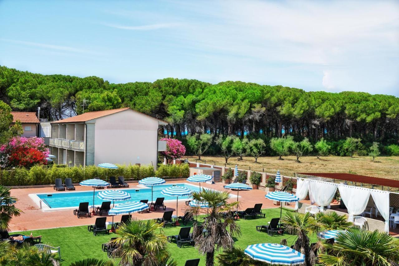 Oleandri Suite Hotel Vada Kültér fotó