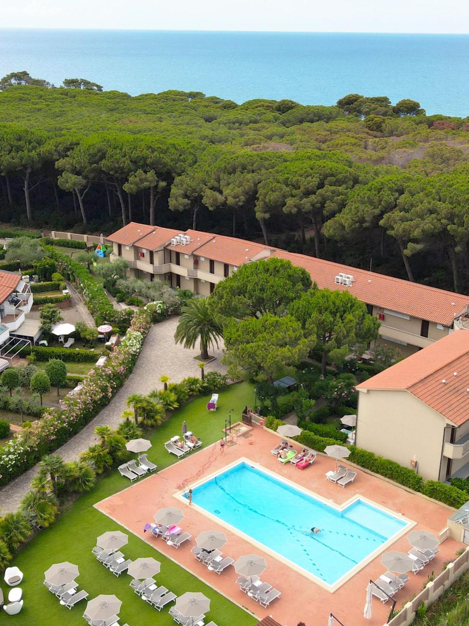Oleandri Suite Hotel Vada Kültér fotó