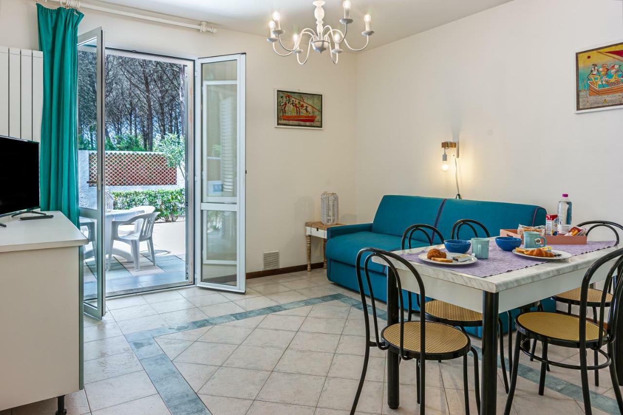 Oleandri Suite Hotel Vada Kültér fotó