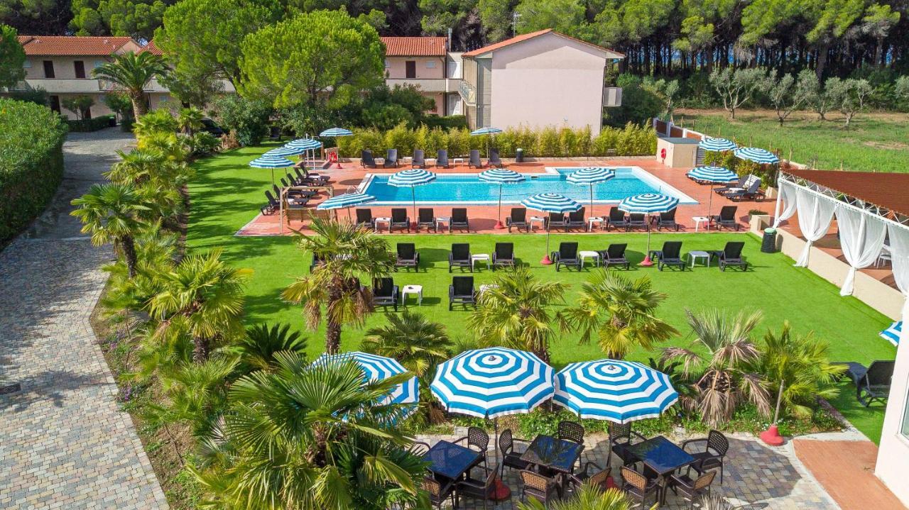 Oleandri Suite Hotel Vada Kültér fotó